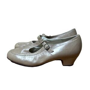 NEW! Spiess Woman's 7.5 Occupational ORTHO Comfort Shoes Low Heels Leather Beige